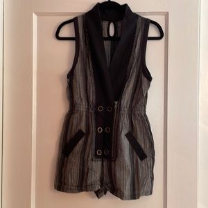 heartloom Romper size S